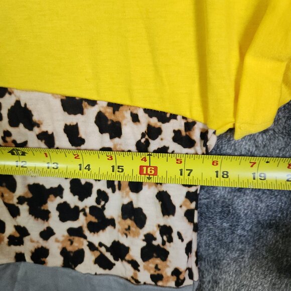 Women's Animal Print Short Sleeve V Neck Colorblocked Top Shirt Short Sleeve NEW - Picture 6 of 7